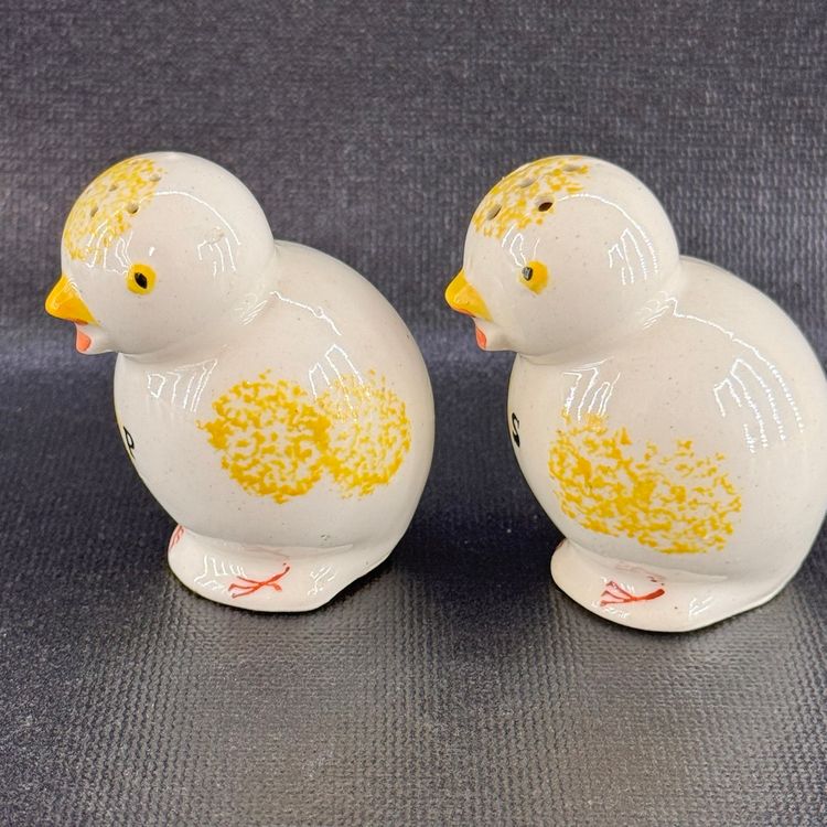 Vintage Baby Chick Chicken Salt & Pepper Shakers 2.5”