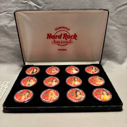 SEMINOLE HARD ROCK GIRLS 2007 LIMITED EDITION CASINO POKER CHIPS - 034 of 500