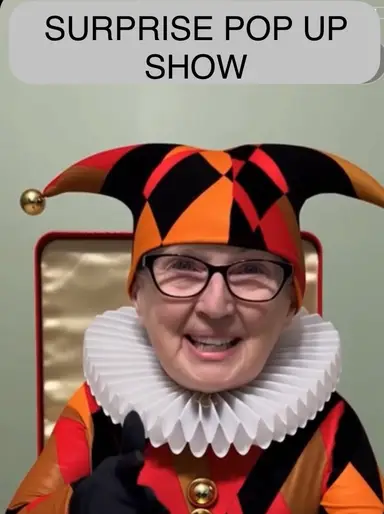 Pop Up Show With Claudine