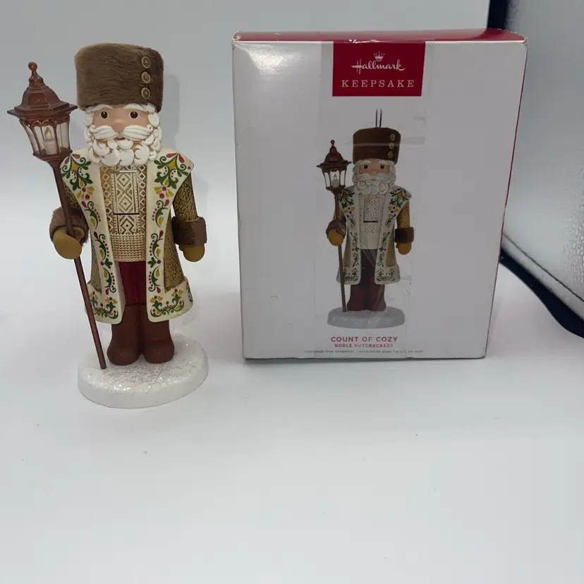 2022 Hallmark Keepsake Count of Cozy Noble Nutcrackers 4th in Series