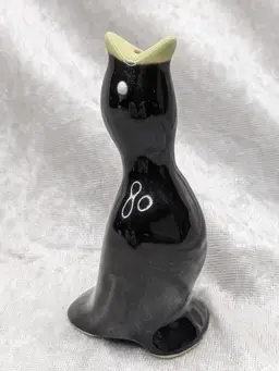 Vtg 4" Ceramic Black Pie Bird Baking Steam Vent White Beak Raven Crow Gift