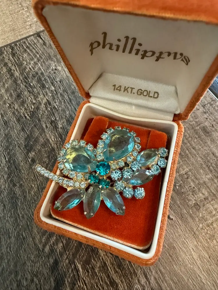 Vintage Juliana Blue Rhinestone Brooch