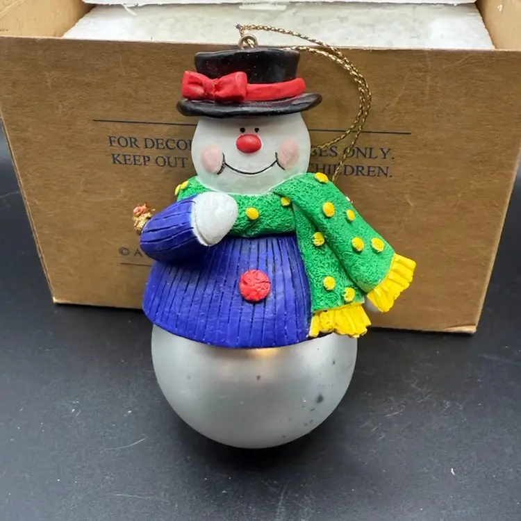 Avon Snowman Christmas Ornament - 1997
