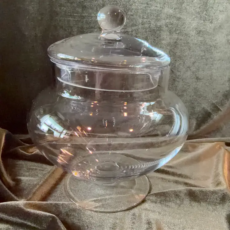 Vintage Fitted Clear Glass Apothecary Jar ~9.5” Tall x 8” Wide