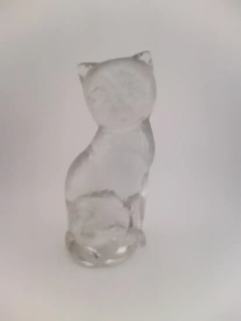 Vintage cat paperweight