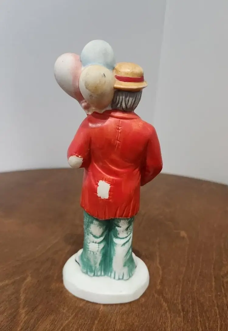 Emmett Kelly Jr " Weary Willie" clown figurine