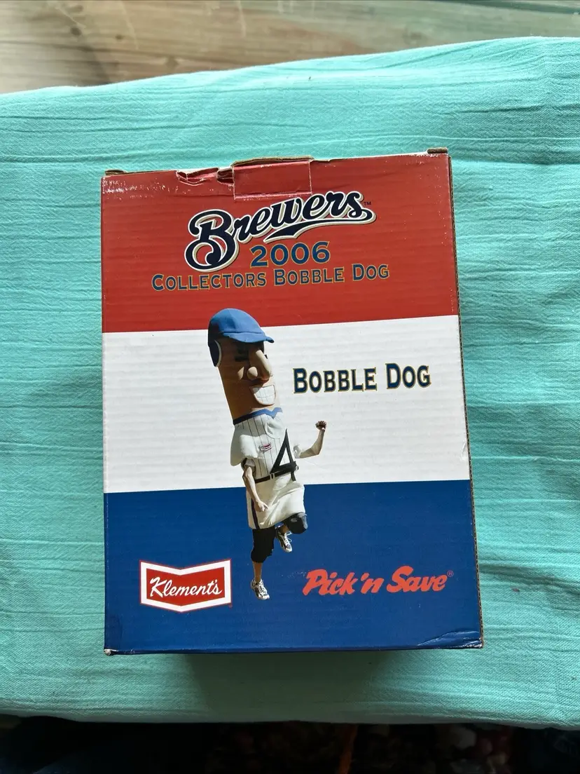 BREWERS: 2006 Collectors Bobble Dog  (Klements)    NEW IN BOX