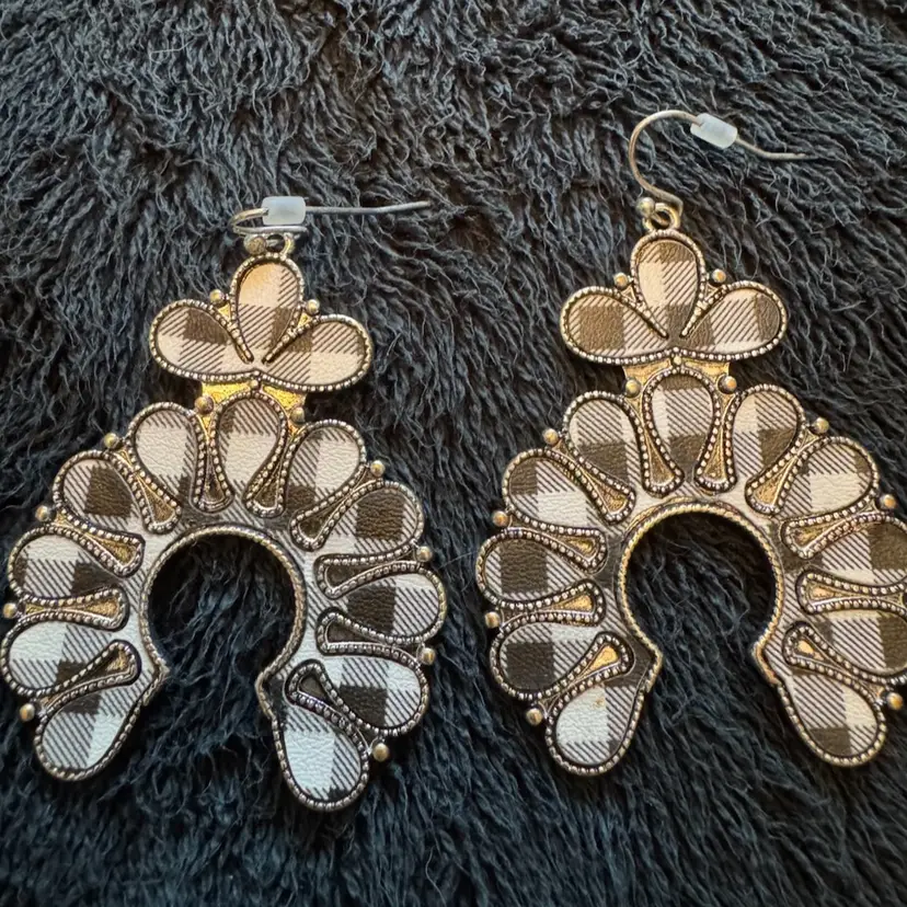 Plaid Pierced Earrings