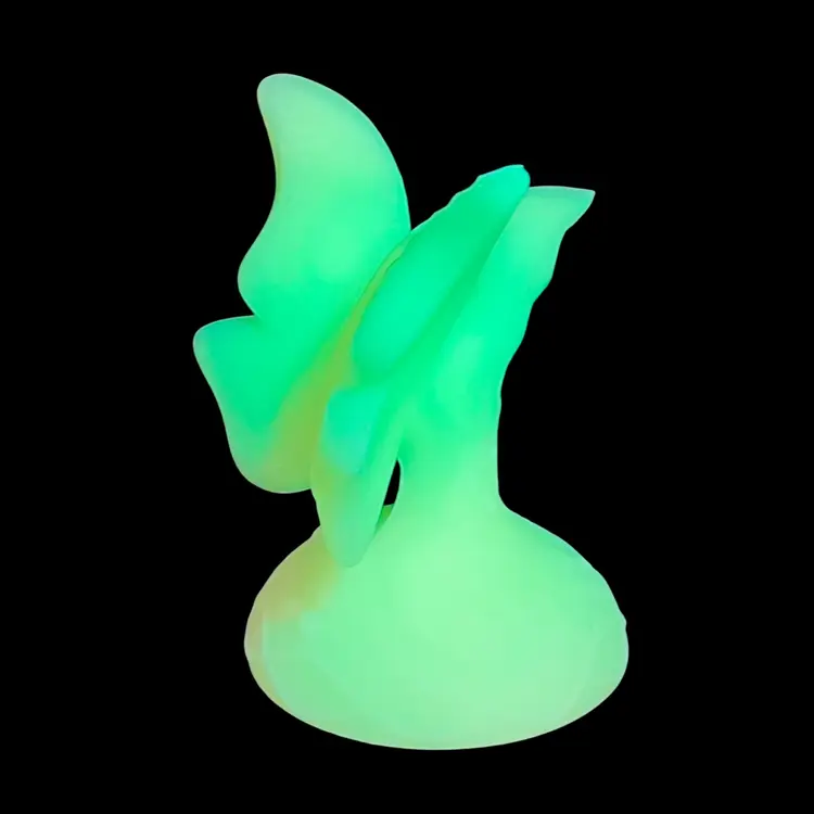 Vintage Fenton Custard (Uranium) Satin Glass Butterfly 4.75”
