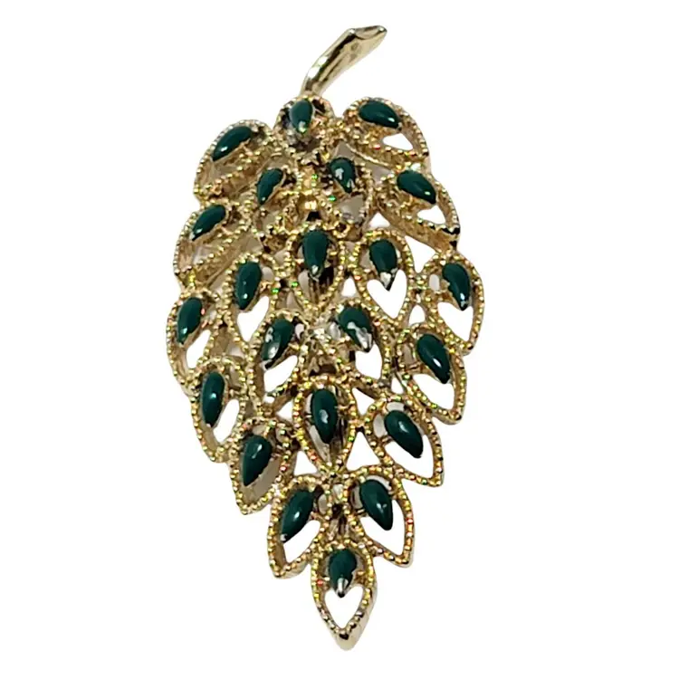 Vintage GERRYS Green Enamel Leaf Gold Tone Pin Brooch Signed