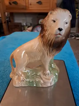 Lusterware Lion Figurine