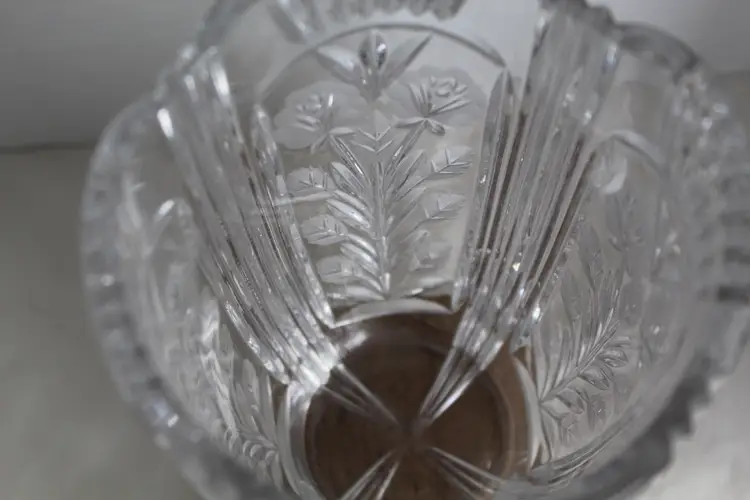 Crystal Clear Industries DARLINGTON 24% Lead Crystal Vase - 8”