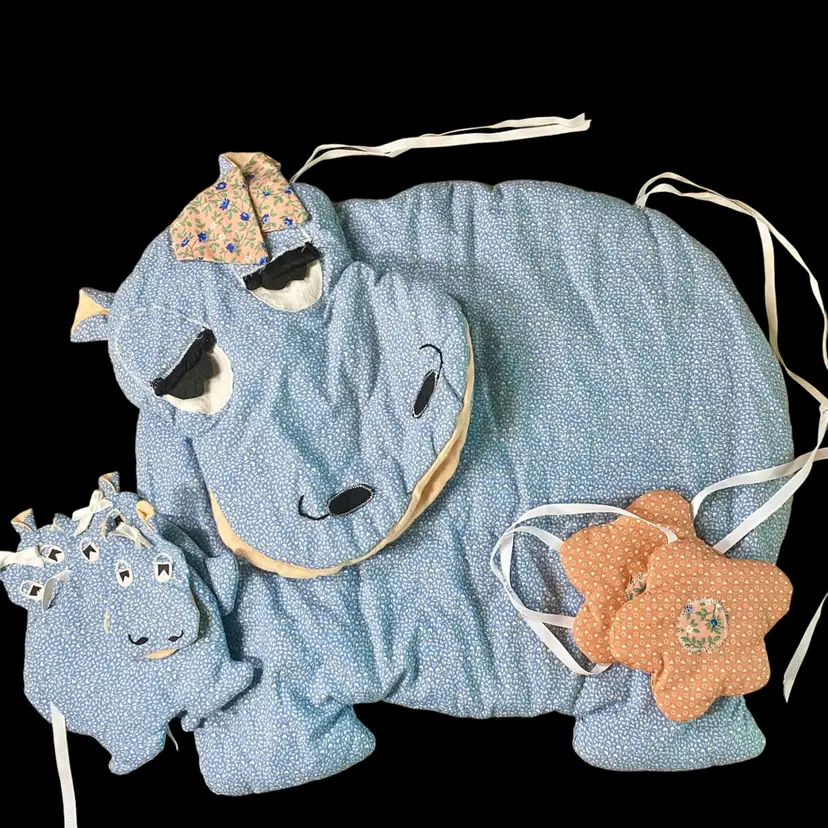 Handmade Kitsch Hippo Crib Decoration (6 Pieces)