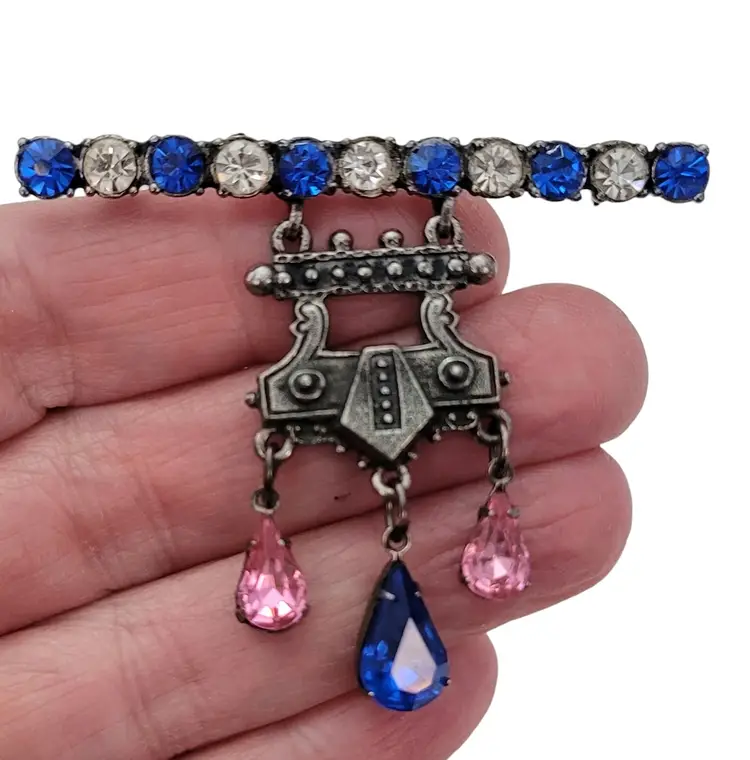 Silver Tone Blue Clear Rhinestone Art Deco Patriotic Charm Dangles Bar Pin, E673