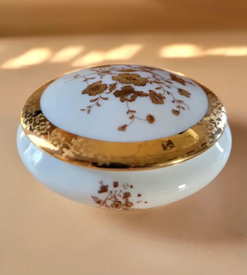 Vintage Limoges Castel France Porcelain Covered Trinket Dish