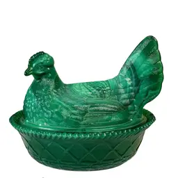 Westmoreland Green and White Slag Glass Hen On Nest Covered Candy Dish Split Tail Country Cottage
6-1/2” T X 7-1/2” L x 5-3/4” W