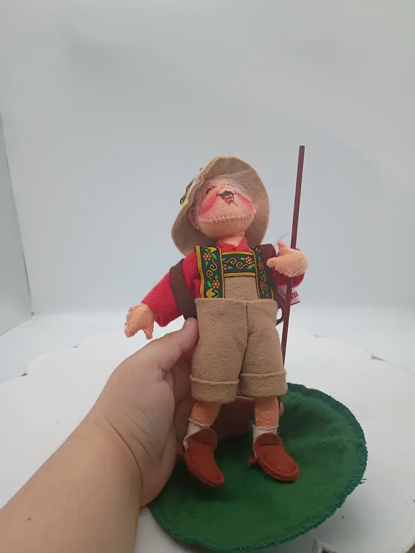 Annalee SWISS ALPS BOY Hiker 7" 1995, collectable, Vintage  #235795