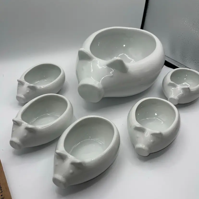 BIA Cordon Bleu 4.5 Quart White Pig Porcelain Ceramic Serving Bowl & 5 Bowls