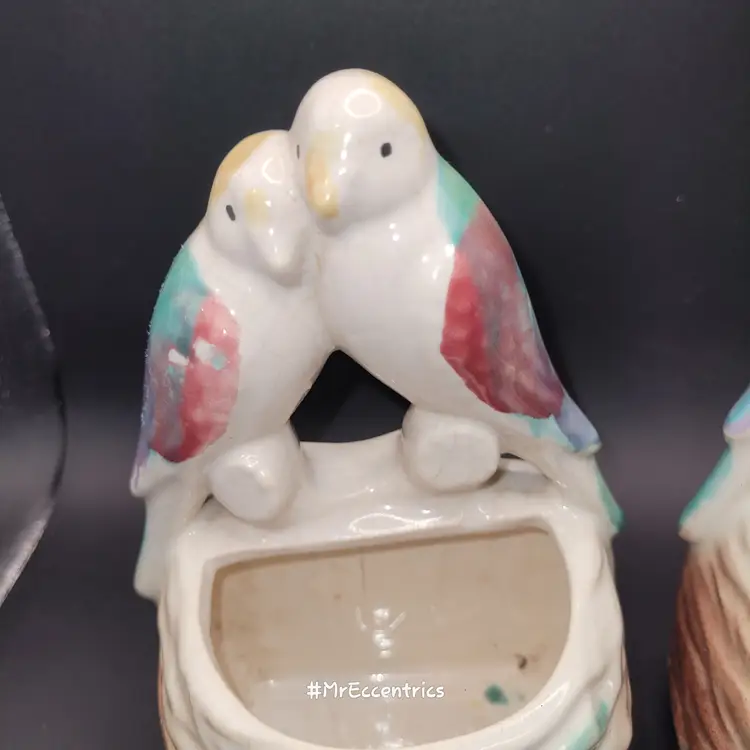 Vtg love bird pair of walk pocket planters ceramic
