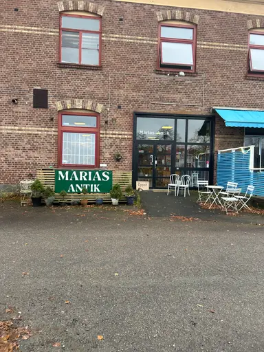 Shop With Me In Kinna