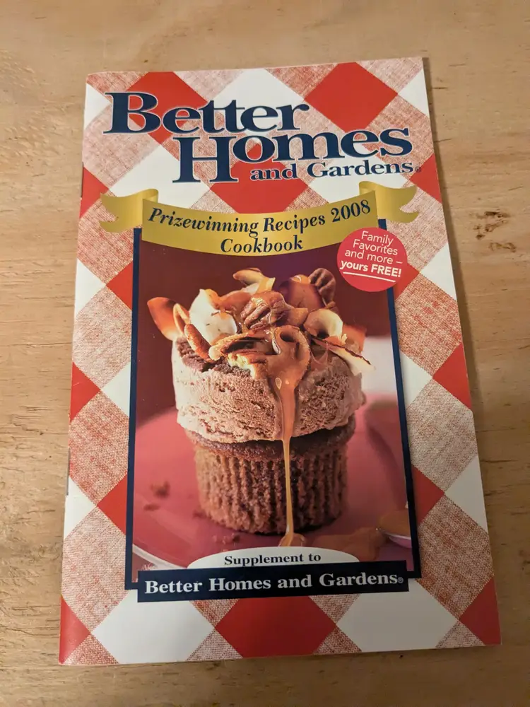 Better Homes and Gardens Cookbook and Magazine Lot