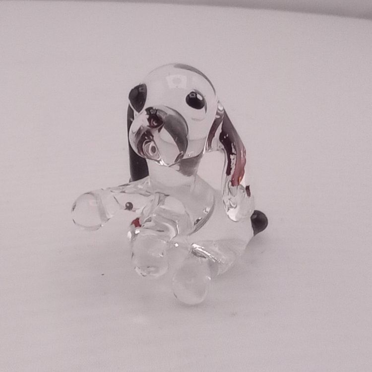 #01 Mini glass basset hound figurine
