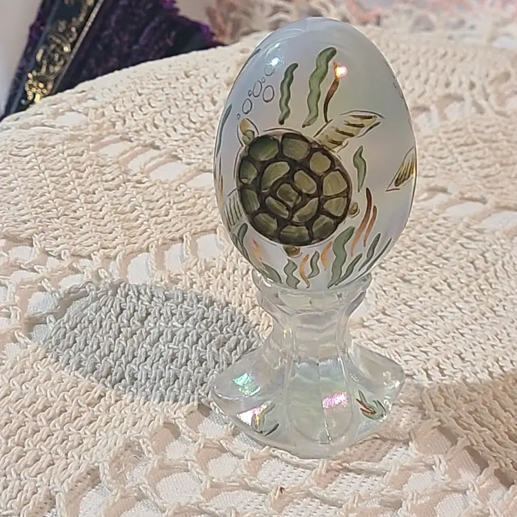 Vintage Fenton Egg