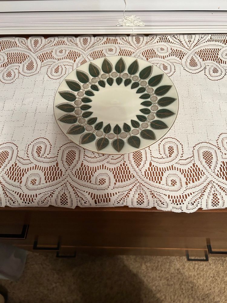 Green And Gold China Leaf Pattern Plate Scherzer Barvaria Germany 7.75 In Diameter