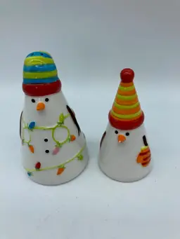 CRATE AND BARREL SNOWMAN SALT & PEPPER SHAKERS, CHRISTMAS