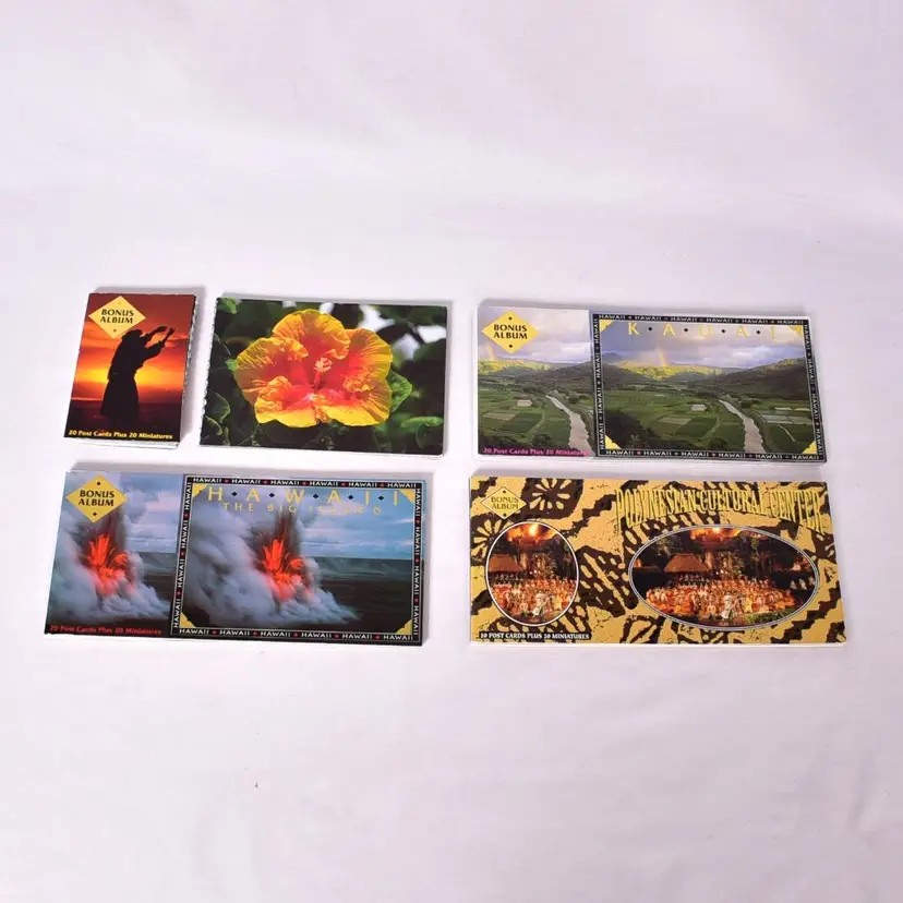 Lot of 4 Books of Hawaii Post Cards Not Full Books
