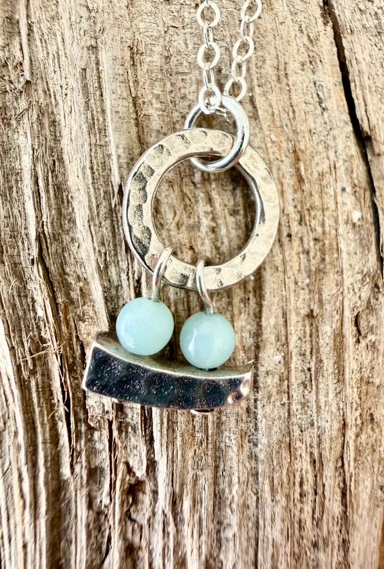 Southwest Style Blue Green Chalcedony Bead And Silver Pendant Necklace