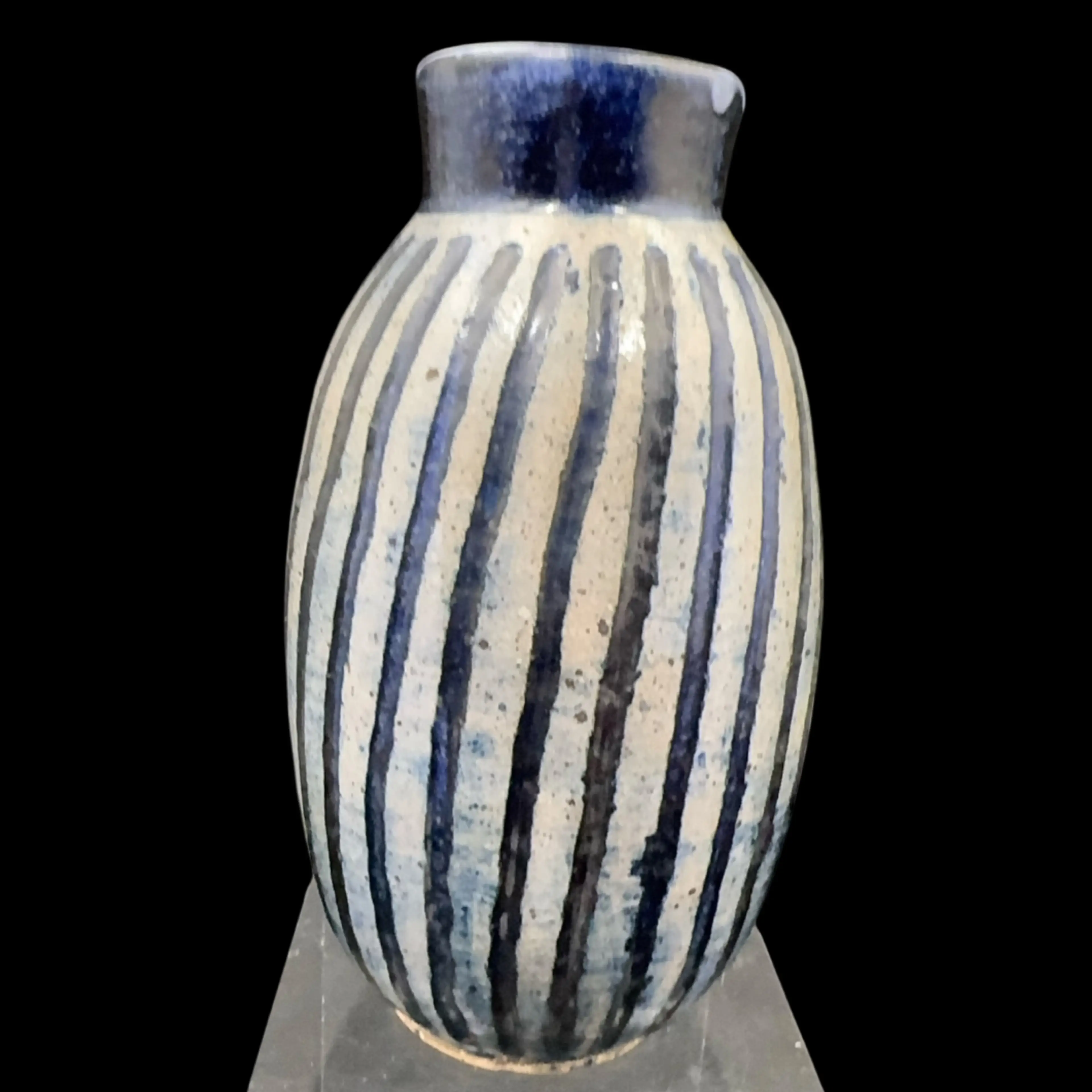 Image 4 of 8
