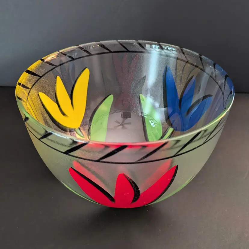 Kosta Boda Tulipa Glass Bowl 8 5/8" Ulrica Hydman Vallien Made in Sweden