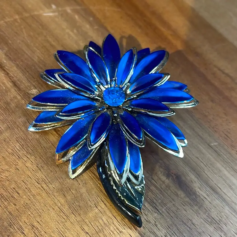 Blue Floral Broch With Rhinestone 3.25 Inches