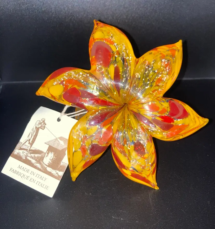 Made In Italy! UV Reactive Glass Flower! 4 1/2” Stem To Flower Tip! No Condition Issues!