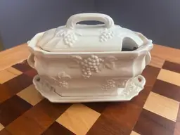#01 Ceramic Gravy, Boat And Lid With Attached Under Plate - Grape Design