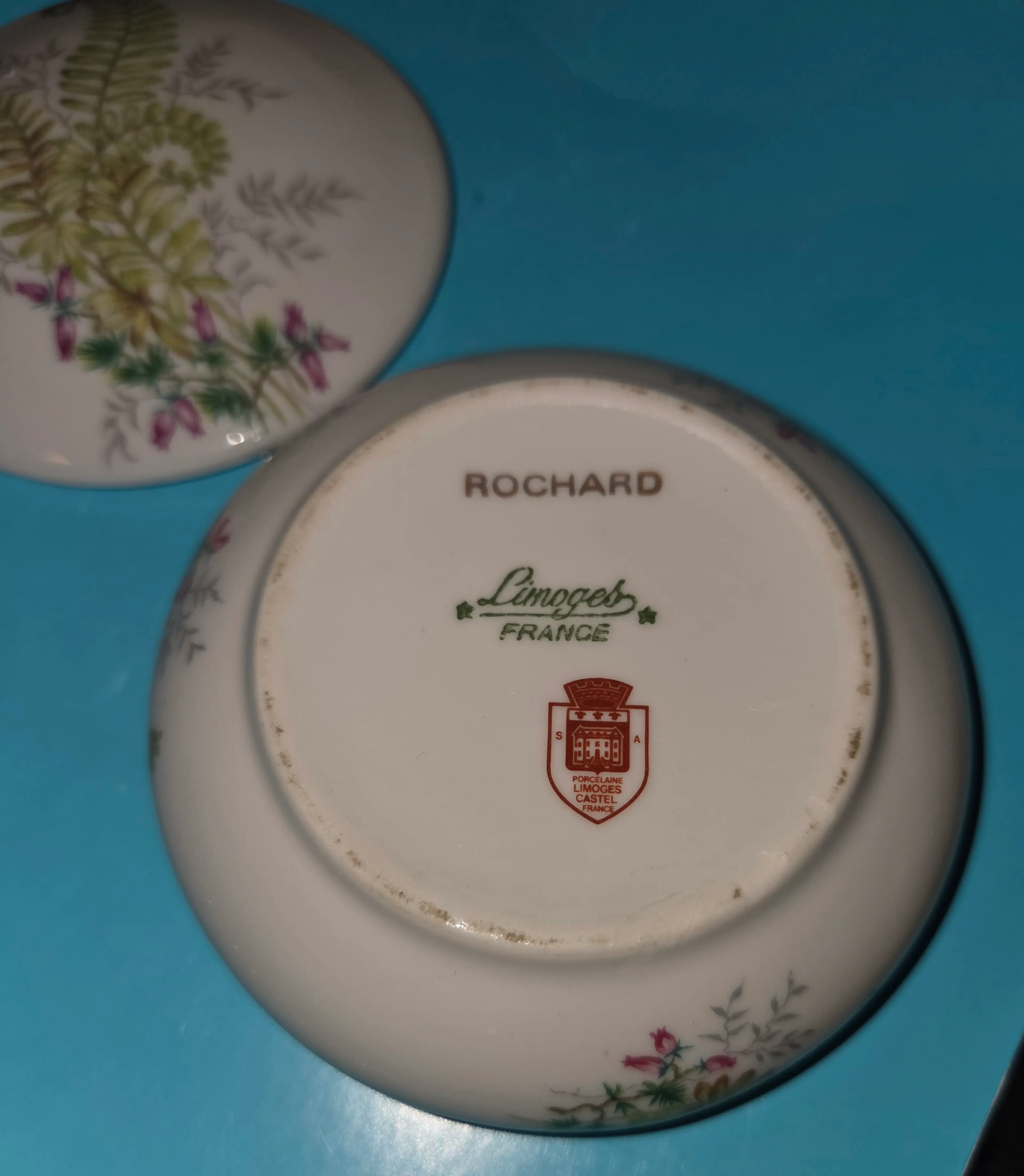 Image 3 of 4