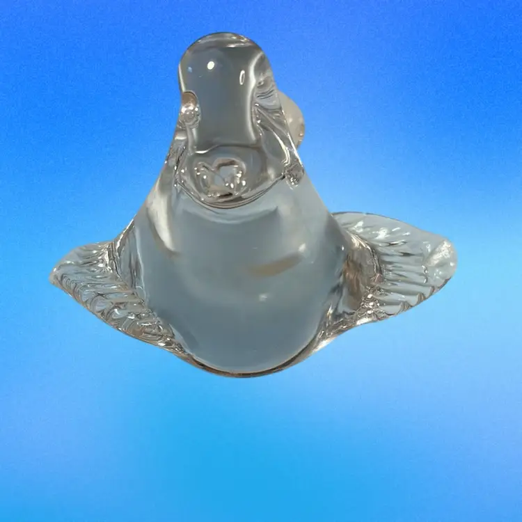 Clear Glass Bird, No Chips Or Cracks, 31/2” Tall And 41/2” Front To Tail, 5” Wing Tip To Tip, Clear Polished Bottom