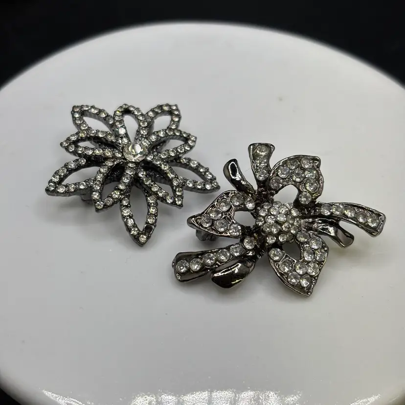 Pair Of Dark Tone with Rhinestones Flower and Bow