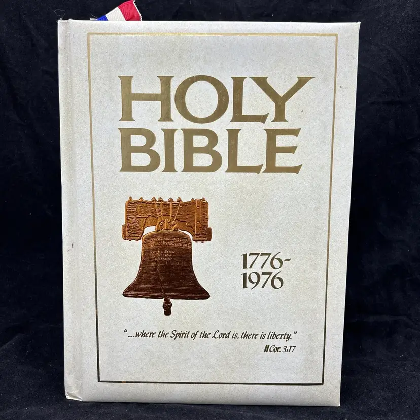 Holy Bible American Bicentennial Edition 1776-1976 Hardcover