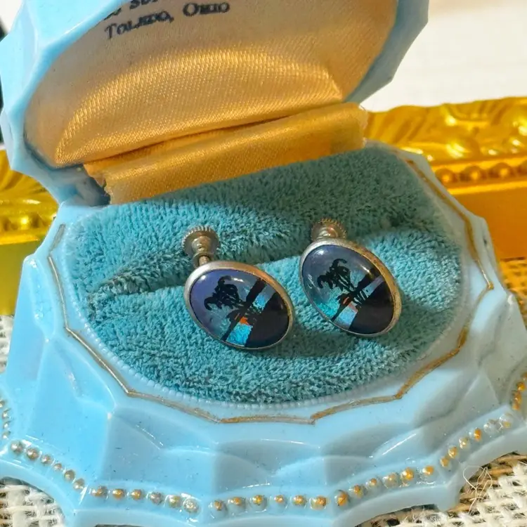 Vintage Butterfly Wing Screwback Earrings