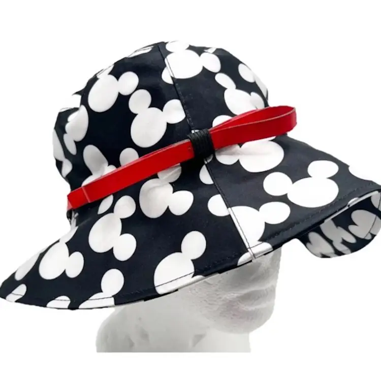 Disney Parks Bucket Hat Mickey Mouse Womens OS Packable Travel Black White *READ