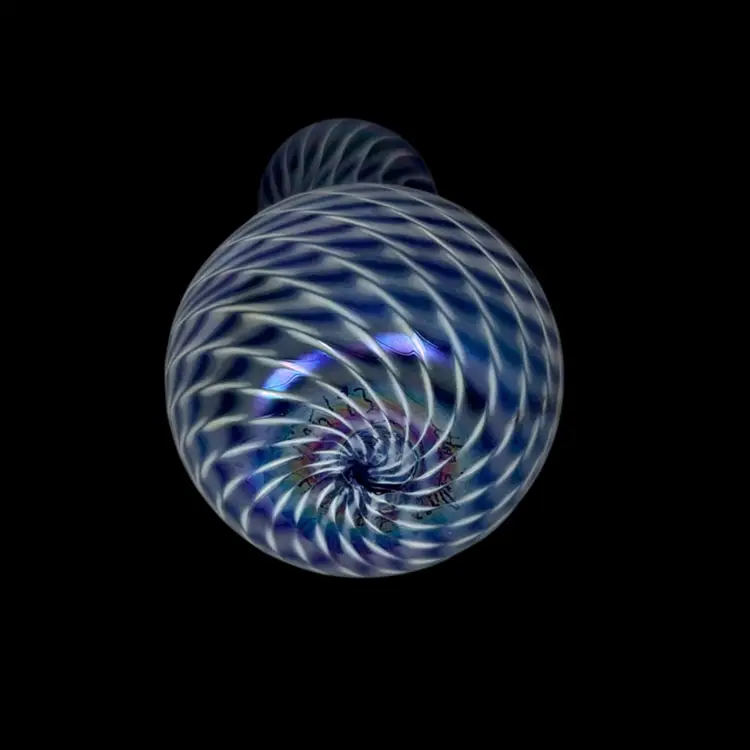 Glass Eye Studios 4 3/4” Pull Twisted Iridescent Feather Cobalt Glass Bulb Vase Signed Excellent Condition