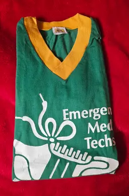 Vintage Emergency Med Techs Size Small
