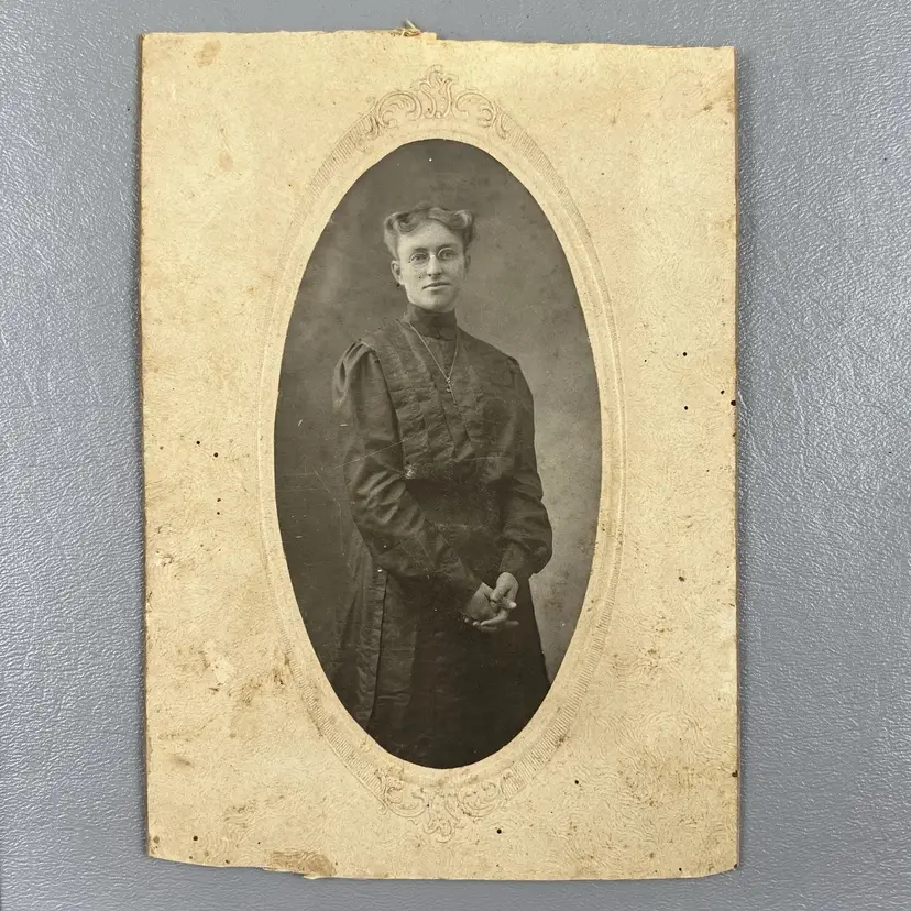 Antique Cabinet Card Portrait Photo Woman High Neck Dress Glasses 7x5"