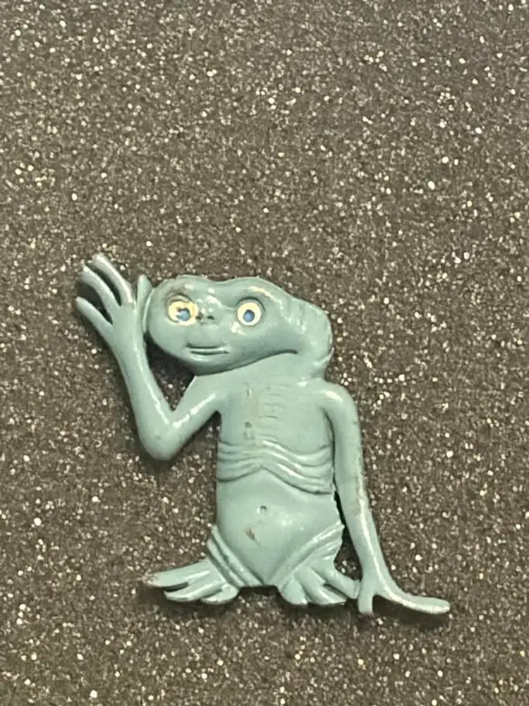 E.T. The Extra Terrestrial Push Pin