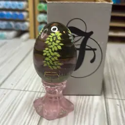 Fenton Pink Garden Topiary Egg