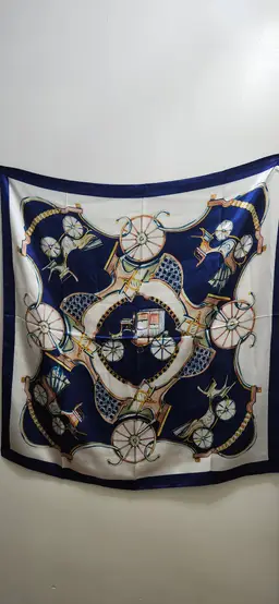 Vintage-Inspired Carriage Pattern  Scarf.
