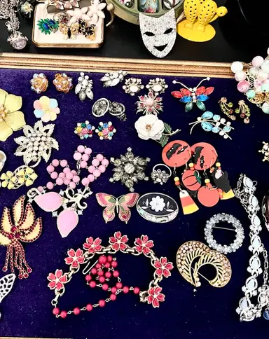 Vintage Jewelry! Costume & Sterling Silver 🥰