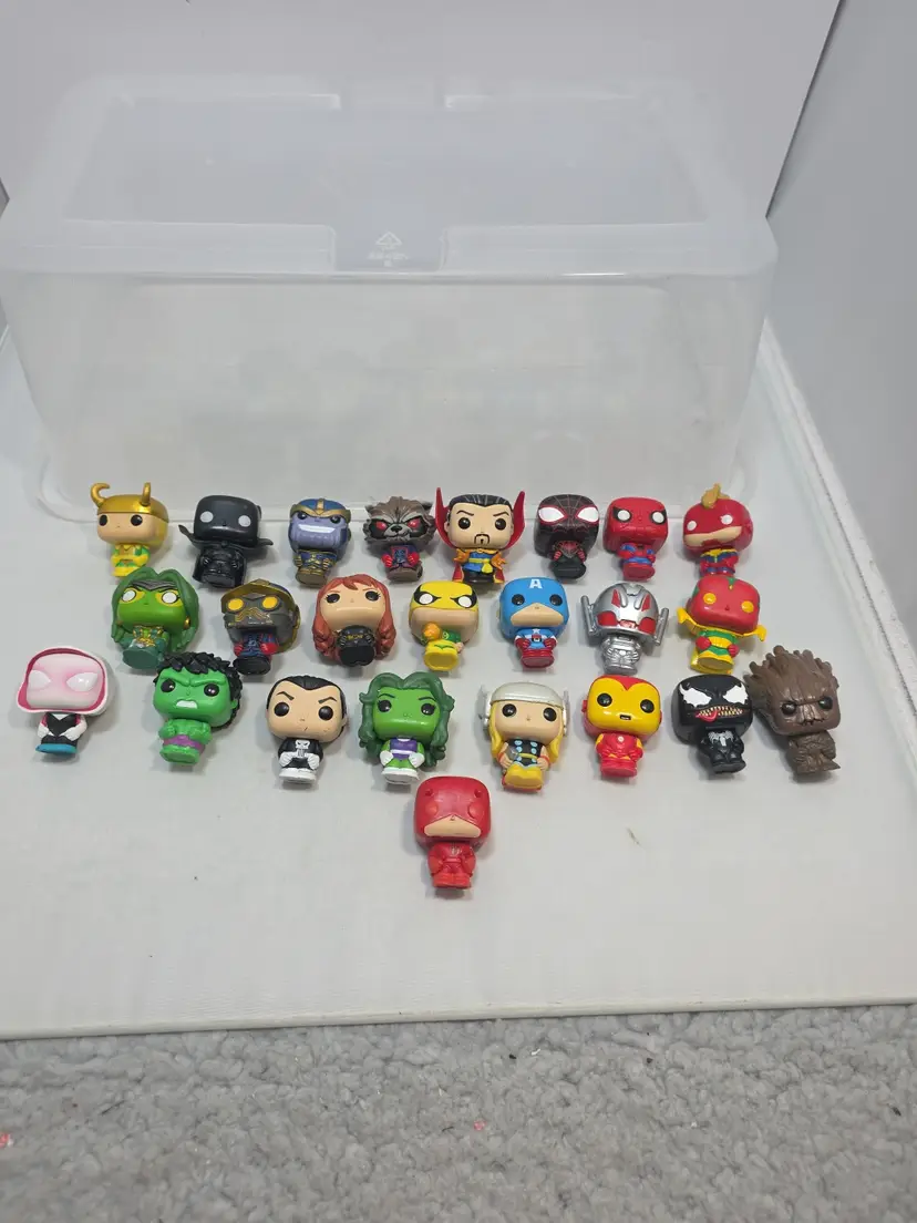 Funko Pint Size Heroes Marvel DC Vinyl Figures Lot of 24 Spider-Man Hulk (C5)